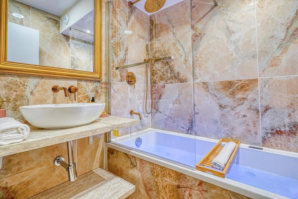 Melody Suite In Paris Courbevoie Buitenkant foto